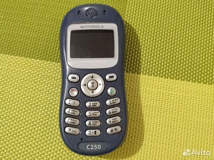 Телефон Motorola с250