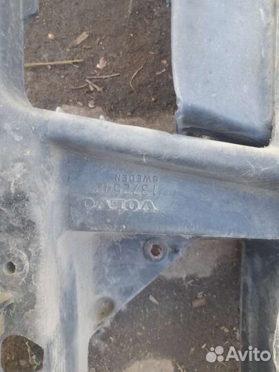 Передняя рамка volvo 850