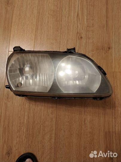 Фара Тойота Ипсум 10-15 правая, оригинал