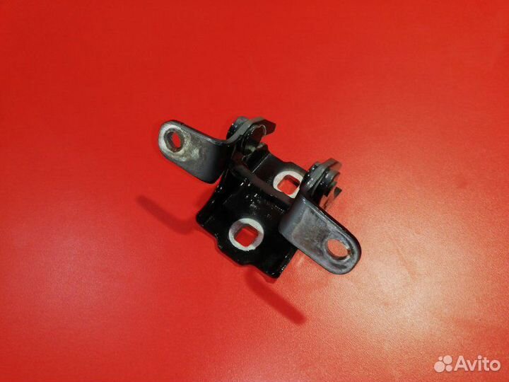 Петля двери задняя правая Opel Meriva S10 A14NET