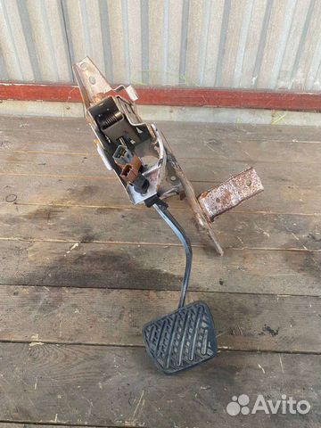 Педаль тормоза Nissan teana j32