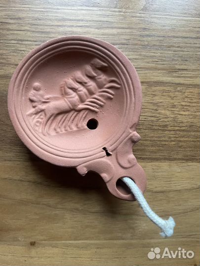 Римская масляная лампа из терракоты