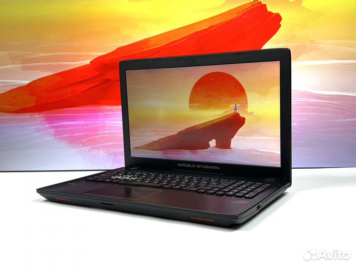 Игровой ноутбук Аsus ROG Striх / GTX 1050 / i7