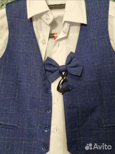 Жилетка для мальчика с бабочкой 116 см