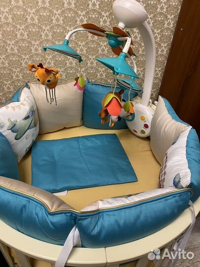 Комплект в круглую кроватку плюс овальная