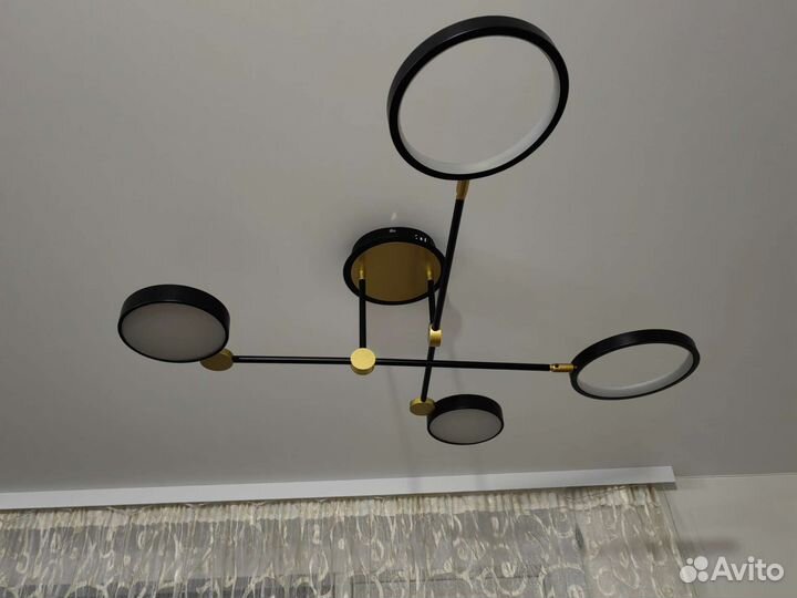 Люстра потолочная светодиодная новая с пультом