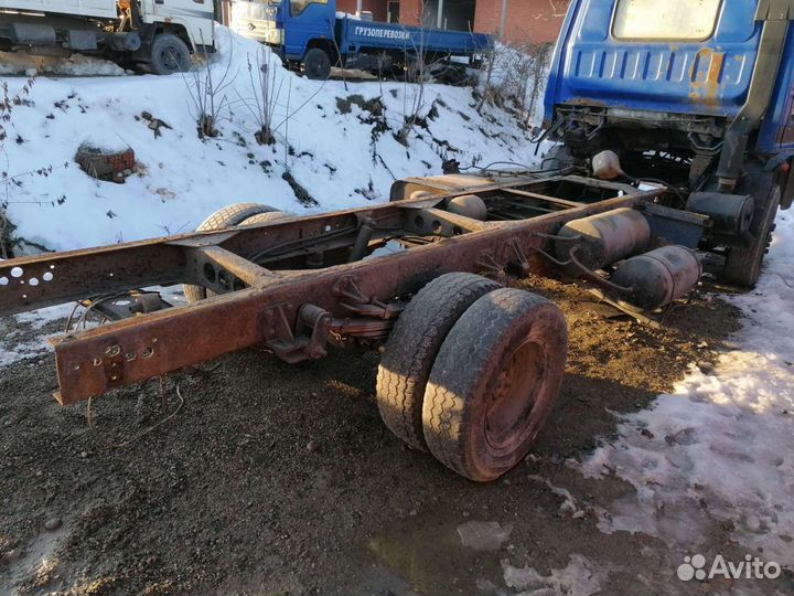 Запчасти на Баф Феникс 1044