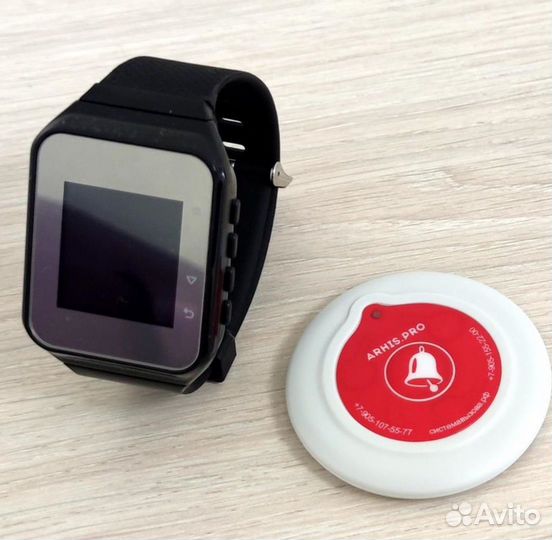 Система вызова персонала кнопки и часы официанта