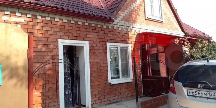 Дом 170 м² на участке 2 сот.