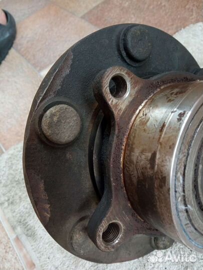 Ступица передняя Mitsubishi Pajero Sport 2, 2012г