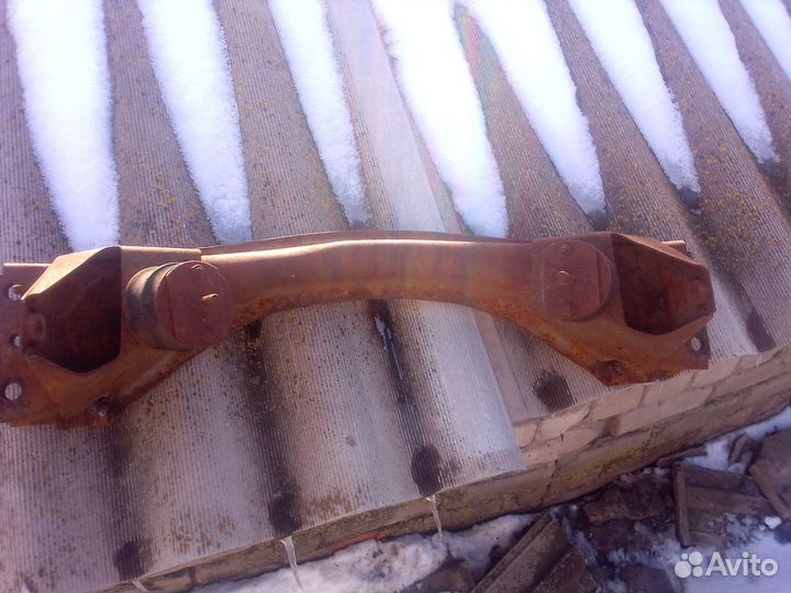 Балка передняя