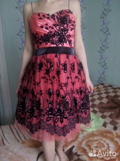 Платье для девочки на праздник
