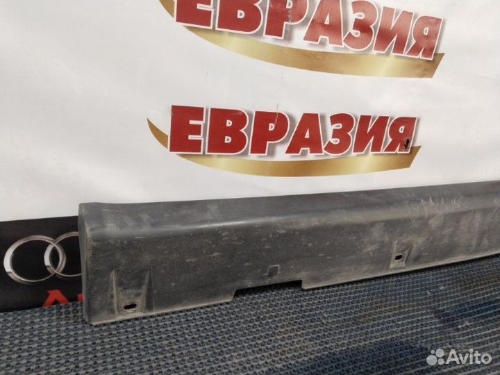 Накладка на порог правая Honda Hr-V GH4 D16A 1999