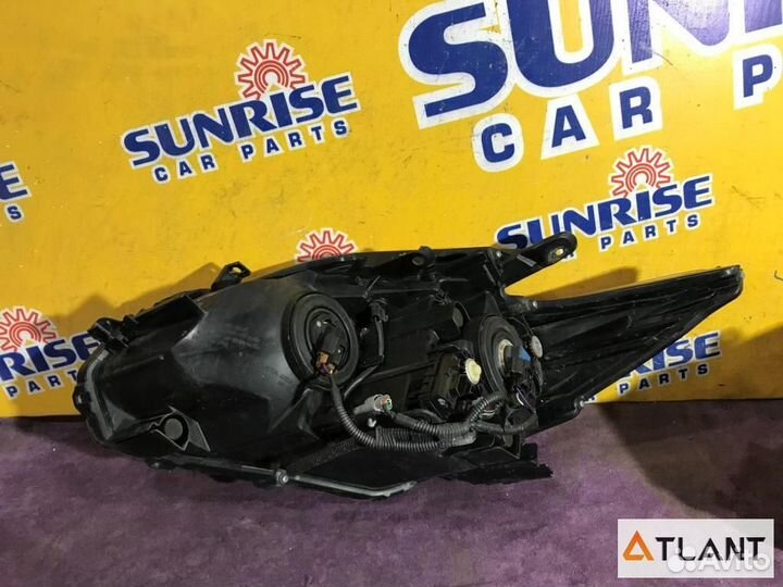 Фара toyota prius