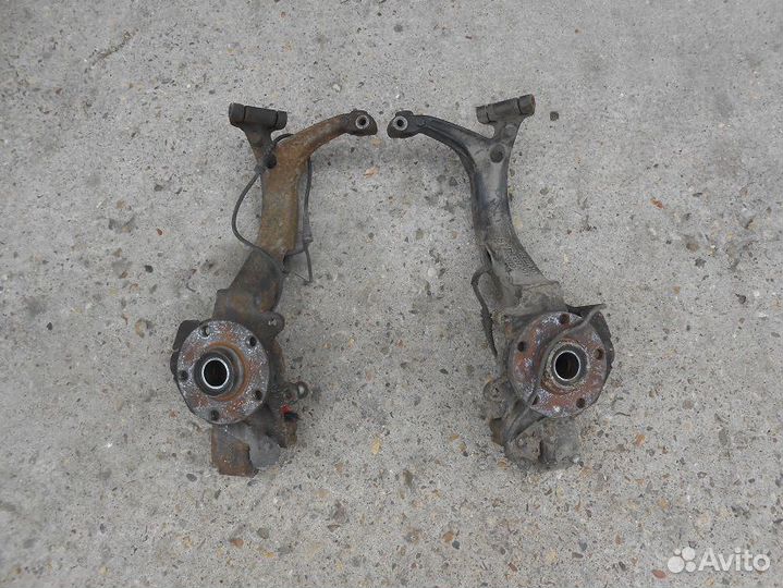 Поворотные кулаки Ауди А4 Б5