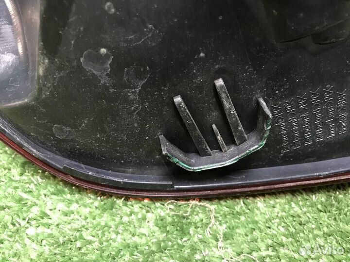 Фонарь задний наружный правый Toyota Camry