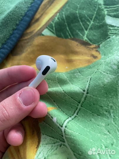 Наушники apple airpods левый
