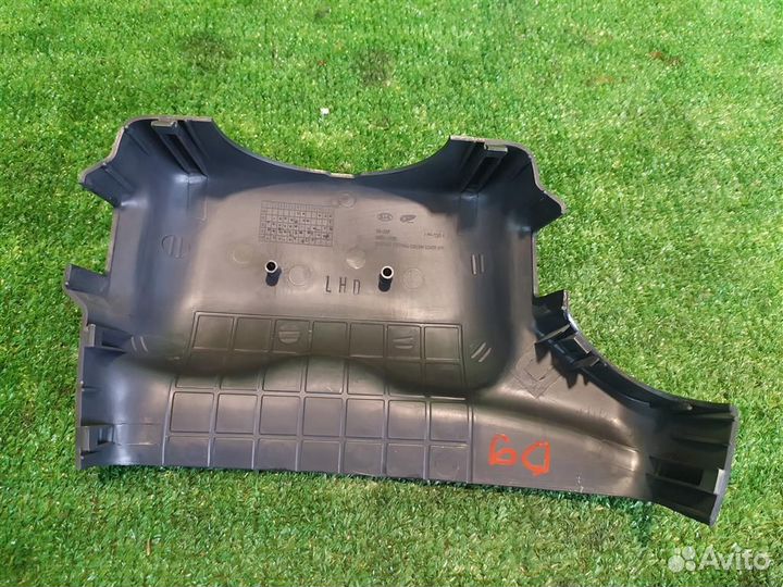 Кожух рулевой колонки верхний KIA Sportage 2 (KM)