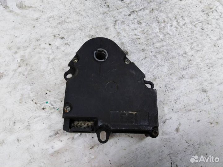 Моторчик заслонки печки