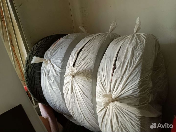 Nokian Tyres Hakkapeliitta R2 SUV 265/60 R18