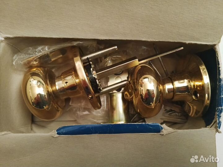 Комплект дверных ручек julie фирмы kwikset (США)