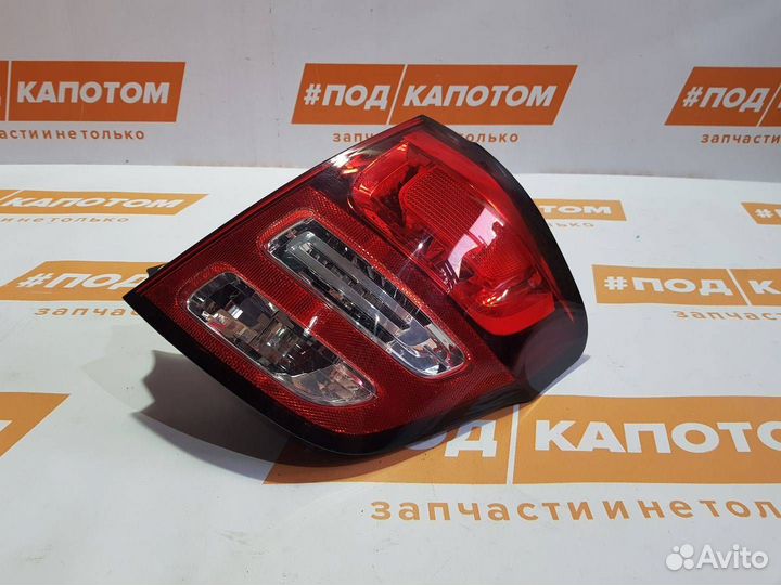 Фонарь задний правый Citroen C3 2 2011 9673805380