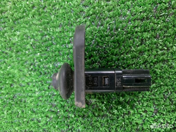 Концевик двери Kia Rio хэтчбэк 1.4 G4EE 2011