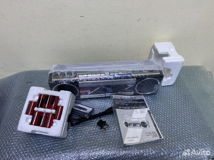 Sharp QT 77 black new box super lux