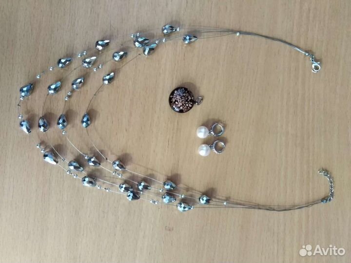 Колье, серьги