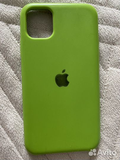 Чехол на iPhone 11