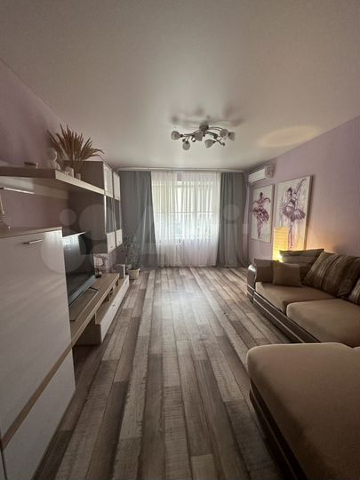 3-к. квартира, 65,6 м², 8/10 эт.