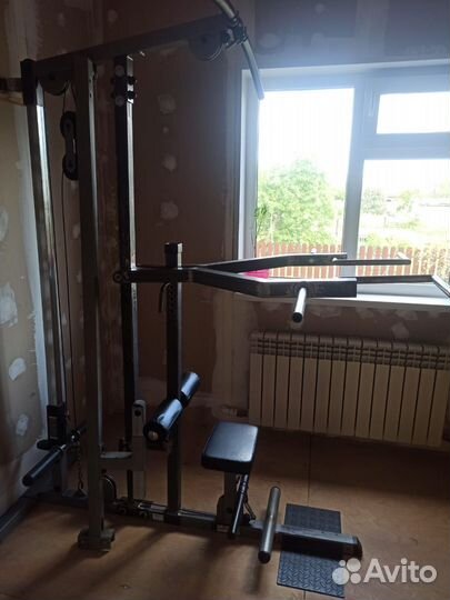 Тренажер тяга верхнего и нижнего блока