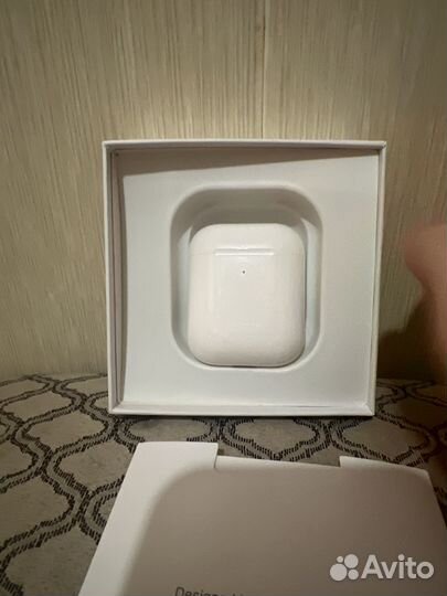 Беспроводные наушники apple airpods