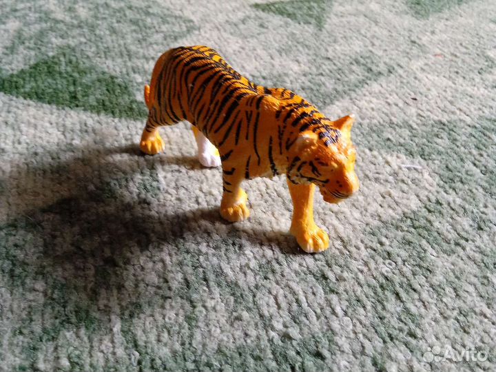 Конь игрушка