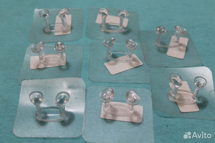 Крючок настенный