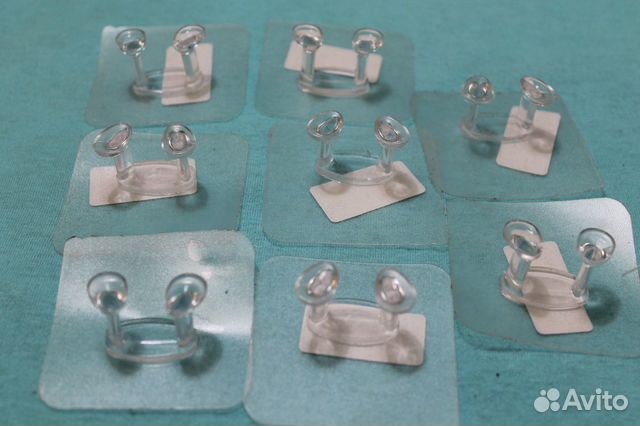 Крючок настенный