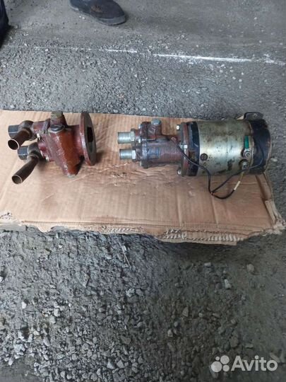 Насос помпа