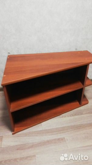 Полка навесная угловая