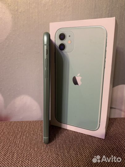 Телефон iPhone 11