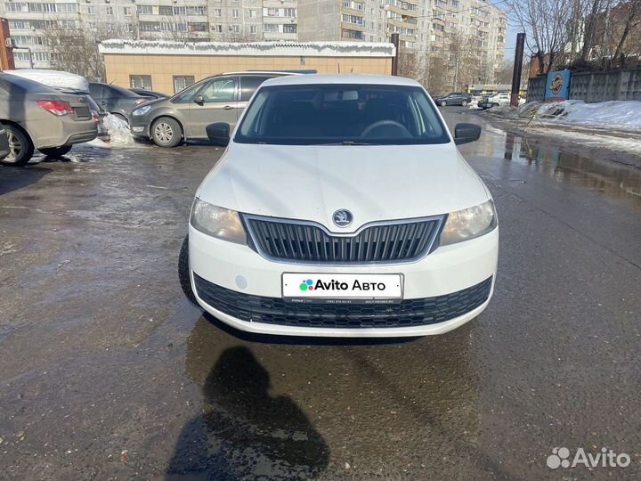 Skoda Rapid 1.6 AT, 2015, 180 100 км