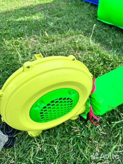 Детский надувной батут