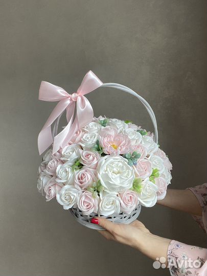 Букет из пионов