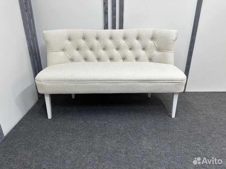 Диван в каретной стяжке на заказ