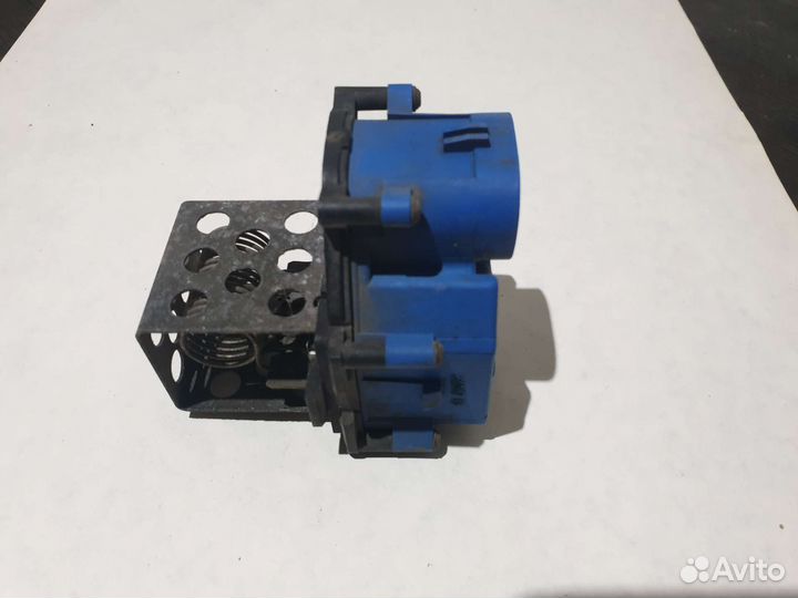 Реле резистор охлаждения Peugeot citroen