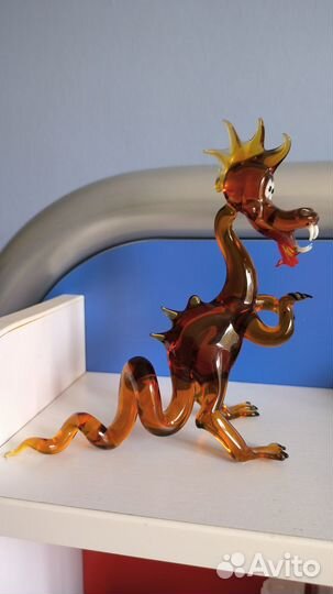 Стеклянный дракон