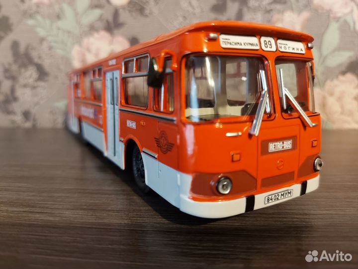 Модели автобуса лиаз-677М 1:43