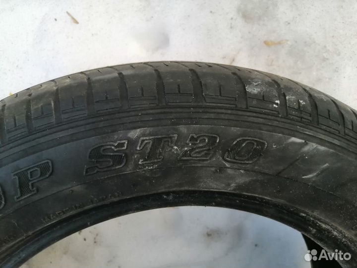 Dunlop Grandtrek ST20 215/60 R17