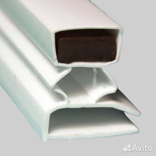 Уплотнитель на бытовой холодильник