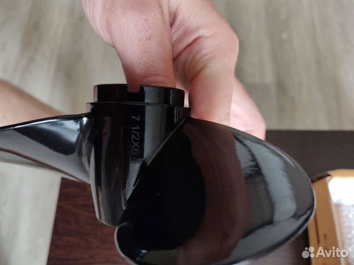 Винт на лодочный мотор Suzuki DF4/5/6