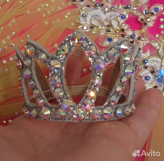 Украшение для художественной гимнастики